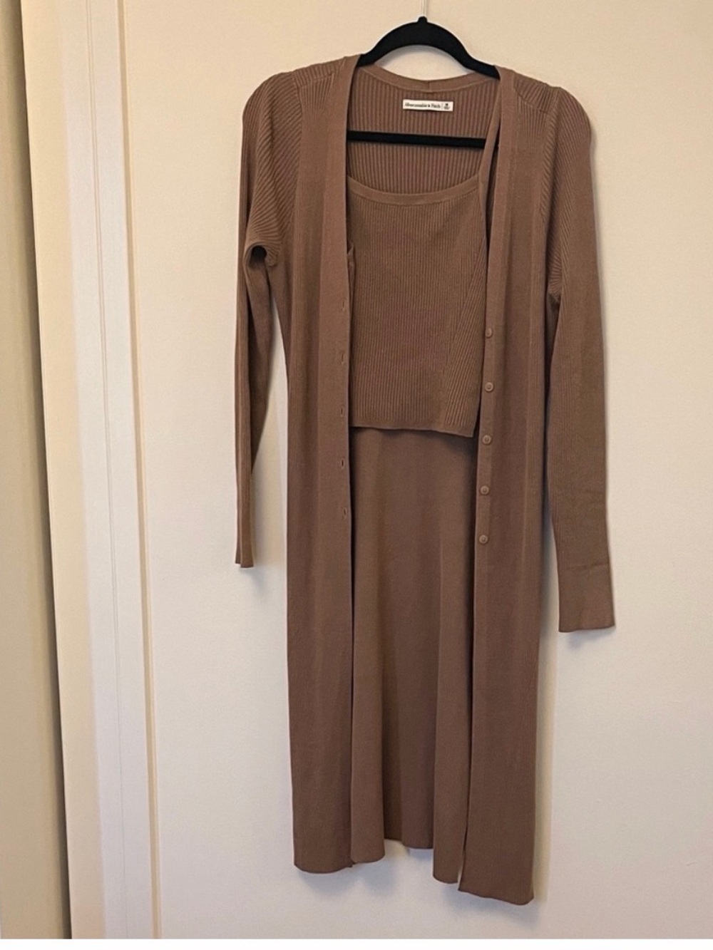 Abercormbie size medium tank and matching cardigan long set